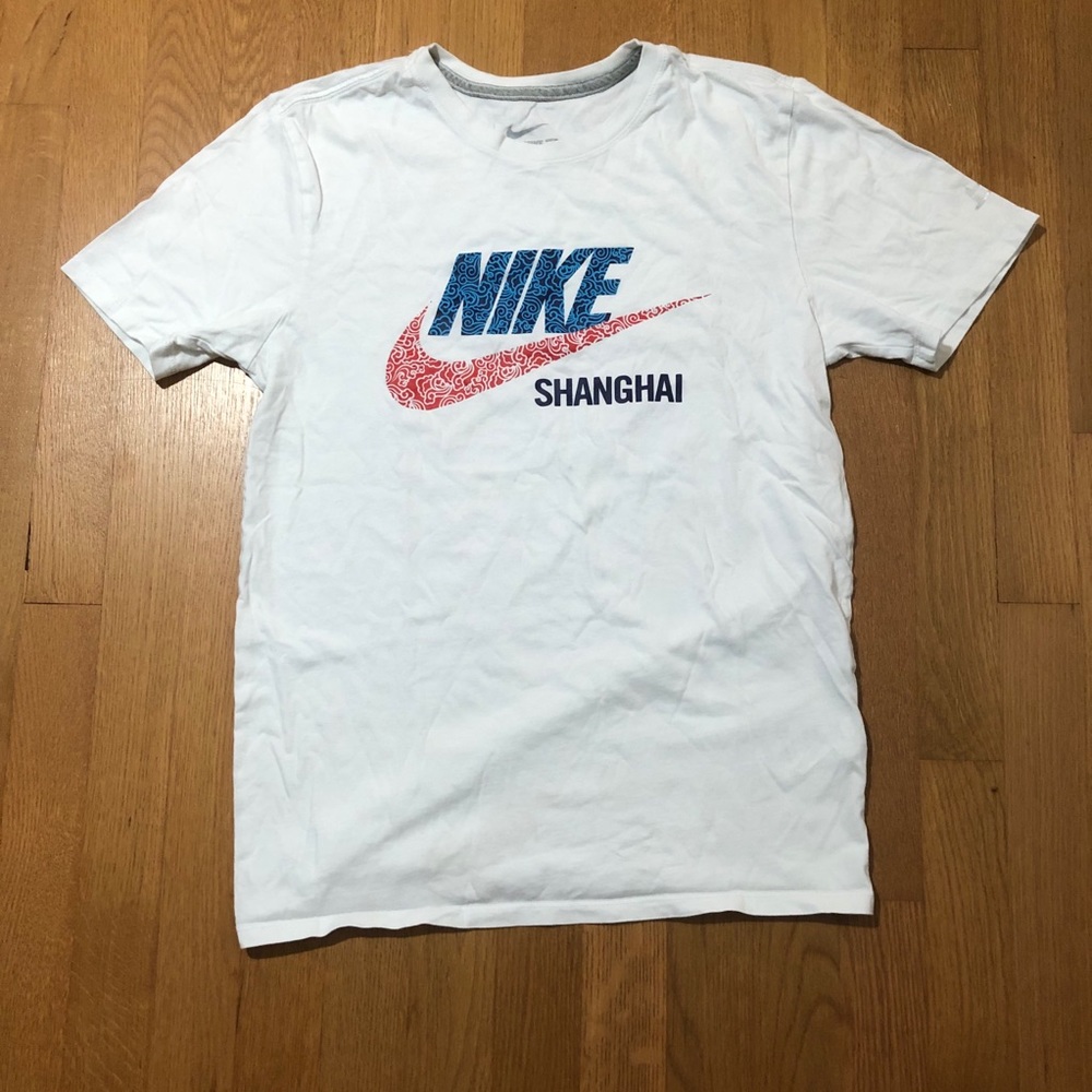 Nike Graphic tee EXCLUSIVE SHANGHAI